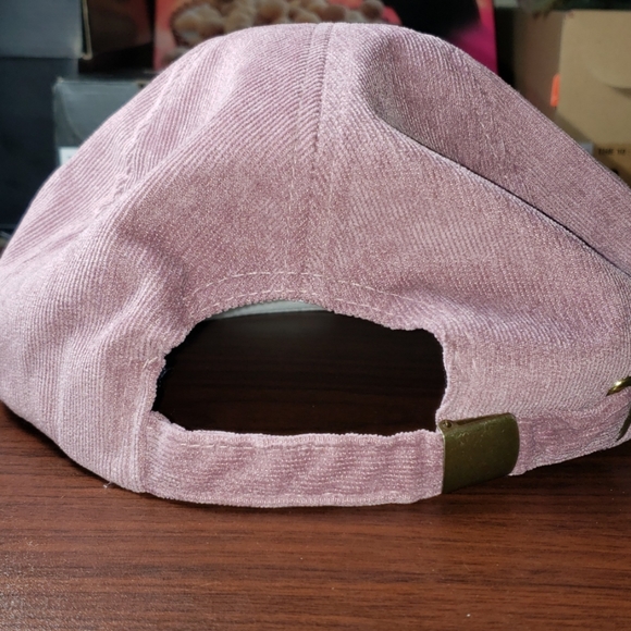Free & Easy Corduroy 6 Panel Hat - Picture 3 of 5
